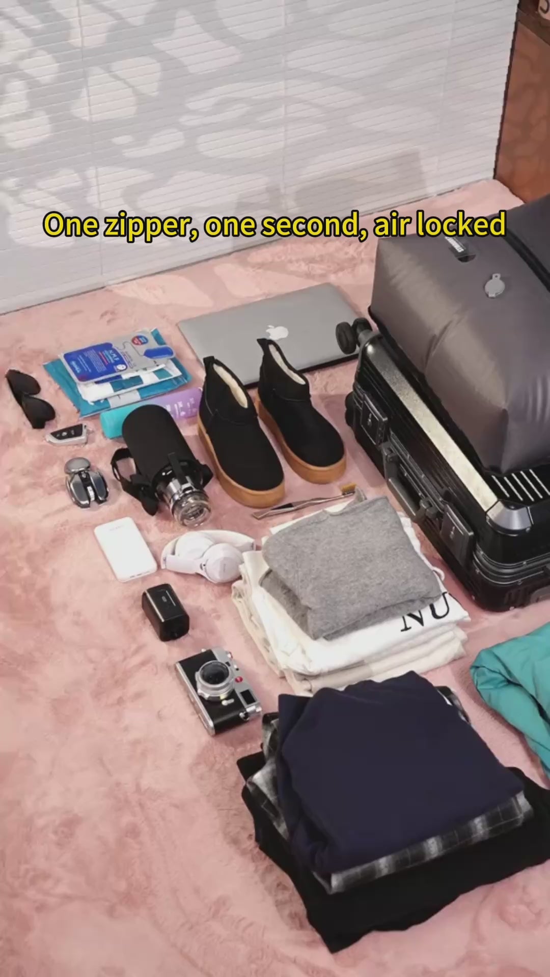 加载视频：